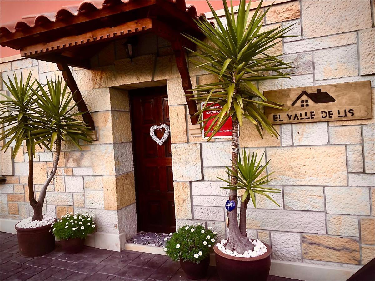 El Valle De Lis Praves 外观 照片